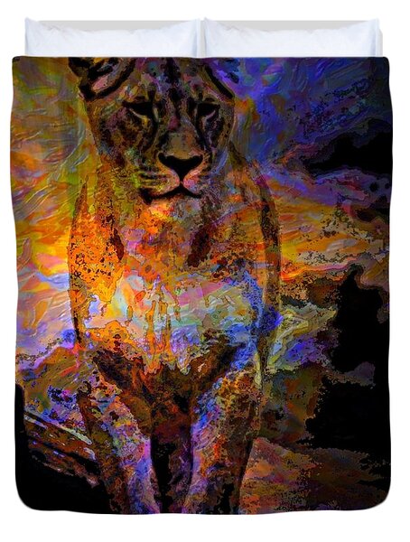 Lion On The Mesa Duvet Cover by WBK