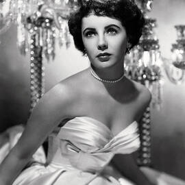 Elizabeth Taylor by Silver Screen