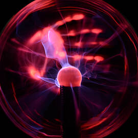 Plasma Lamp by Science Source