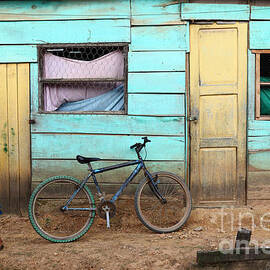 Amazon street scene