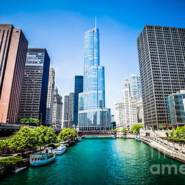 Chicago Skyline Photo with Trump Tower