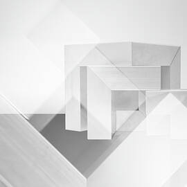 Cubic by Luc Vangindertael (lagrange)