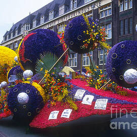 Dutch Tulip Parade