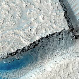 Echus Chasma On Mars by Science Photo Library