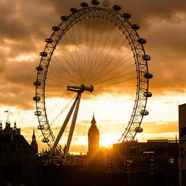 Framing a London Sunset