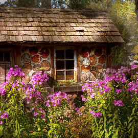 Garden - My little cottage by Mike Savad