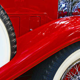 Graceful Lines. by Jean Noren