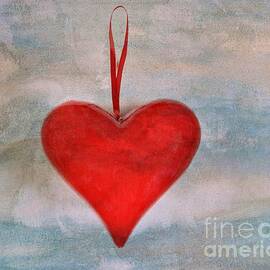 Heart shape textured by BERNARD JAUBERT