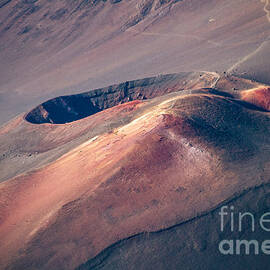 Ka Lu'u o ka 'O'o  and Sliding Sands Trail Keonehe'e Haleakala Maui Hawaii by Sharon Mau
