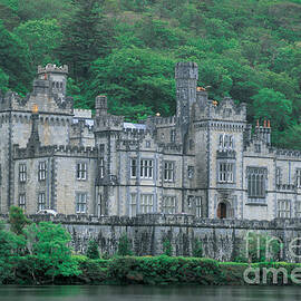 Kylemore Monastery by Adam Sylvester