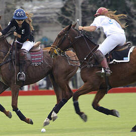 Ladies Polo in Argentina by Venetia Featherstone-Witty
