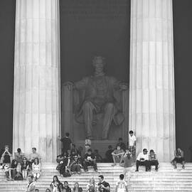 Lincoln Memorial - Washington DC by Mike McGlothlen
