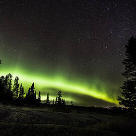 MacKenzie Point Aurora 3 by Jakub Sisak