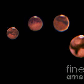 Mars Perigee Sequence by John Chumack