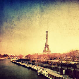Paris Tour Eiffel And The River Senna by Franckreporter