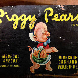 Piggy Pears Crate Label by Richard Reeve