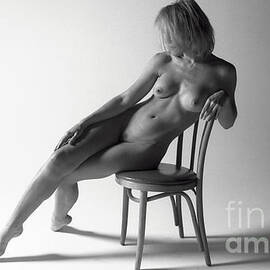 Reclining Nude 0035 by Timothy Bischoff