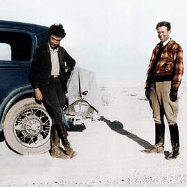 Robert Oppenheimer And Ernest Lawrence by Science Photo Library