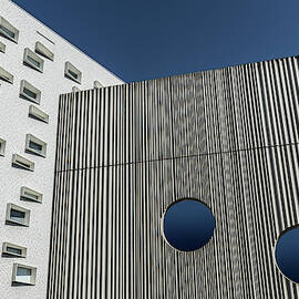 Round & Rectangular by Luc Vangindertael (lagrange)