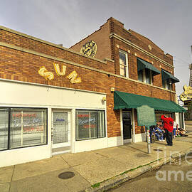Sun Studios  by Rob Hawkins