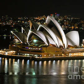 Sydney Opera by Syed Aqueel