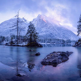 The Frozen Mountain by Daniel Fleischhacker