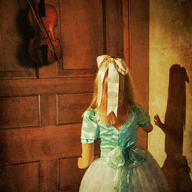 The Violn by Harry Wentworth
