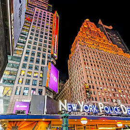 Time Square by Peter Lakomy