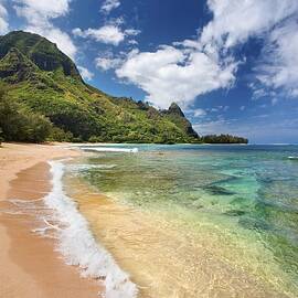 Tunnels Beach Bali Hai Point by M Swiet Productions