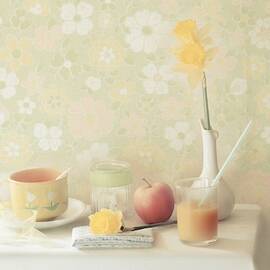 Yellow by Delphine Devos