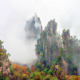 Zhang Jia Jie Fall Color by Hua Zhu