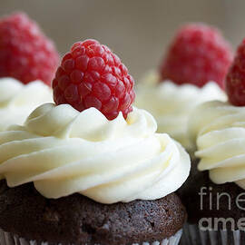 Chocolate and raspberry cupcakes by Ruth Black
