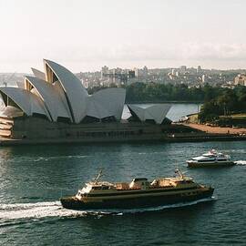 Boats and the Sydney Opera House