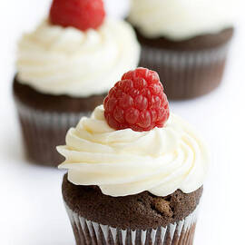 Chocolate and raspberry cupcakes by Ruth Black