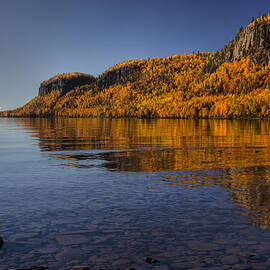 Fall Colours in the Squaw Bay II by Jakub Sisak