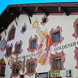 Goldener Greif ... by Juergen Weiss