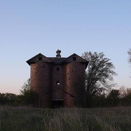 Grand old silo