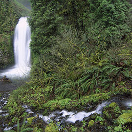 Multnomah Falls Cascading by Tim Fitzharris