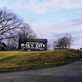 Rock City Barn