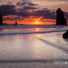 Setting between the Needles by Michael Dawson