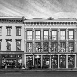 Meeting Street - Charleston, South Carolina by Carl Amoth