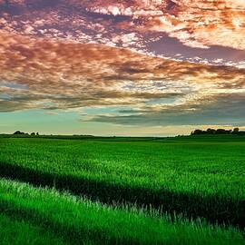 an iowa sunset by Mountain Dreams