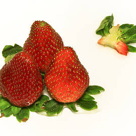 4... No... 3 Strawberries by Evelina Kremsdorf