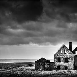Abandoned house in Iceland black and white by Matthias Hauser