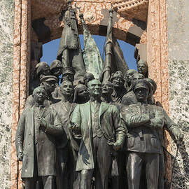 Ataturk Statue by Bob Phillips