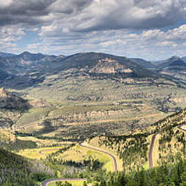 Beartooth Mountains Panorama by Adam Jewell