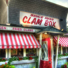 Clam Box Restaurant - Ipswich MA by Joann Vitali