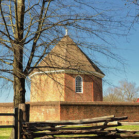 Colonial Williamsburg Armoury by Lois Bryan