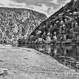 Delaware Water Gap by DJ Florek