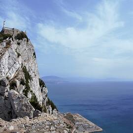 Gibraltar rock by Tamara Sushko